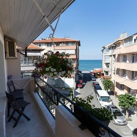 Tiffany Boutique Suits - Гостевой дом Поморие