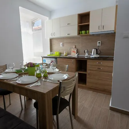 Гостевой дом Tiffany Boutique Suits - Поморие