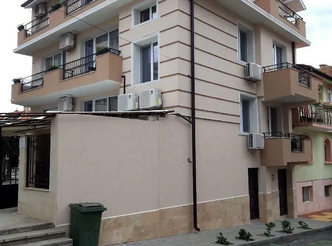 Tiffany Boutique Suits - Gasthof Pomorie